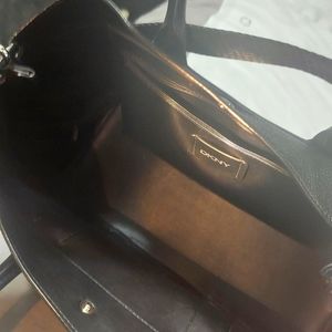 DKNY handbag 👜